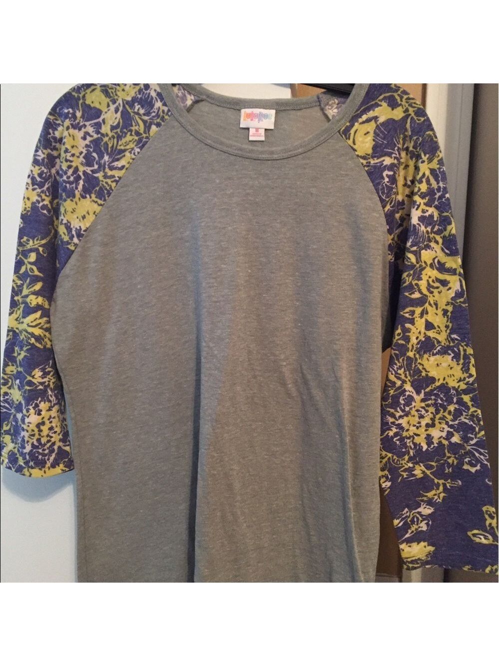 NWT LulaRoe Medium Floral Sleeve Randy